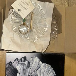 Mikasa tulips satin 2 tier bowl new vintage crystal